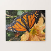 Monboogvlinder op chrysanthemum legpuzzel (Horizontaal)