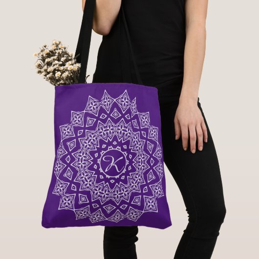 Mongrammed Mandala Draagtas (Dichtbij)