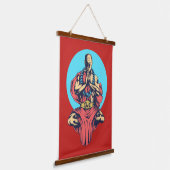 Monk bidden op rood hangend wandkleed (Gebogen)