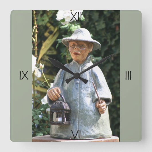 Monk Statue Clock Vierkante Klok (Voorkant)