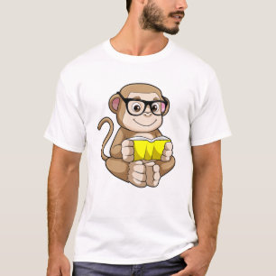 Monkey als student met bril en boek t-shirt