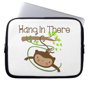 Monkey hangt daar achter laptop sleeve