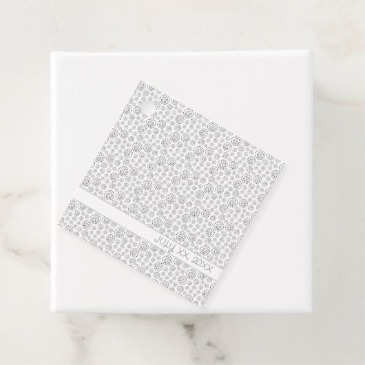 Monochromatic Black Geometric Swirls Pattern Bedankjes Labels (In situ)