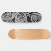 Monochromatische Rozen Skateboard (Horizontaal)