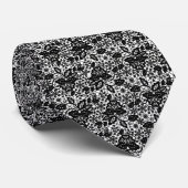 MONOCHROME BLACK VINTAGE LACE CRAVATE MOTIF (Roulé)