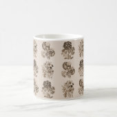 Monochrome bloemen in sepia brown koffiemok (Center)