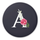 Monogram A in witte roze roze en bladeren Keramische Knop (Voorkant)