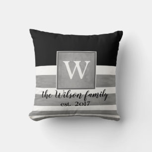 monogram aangepaste kussen sepia en witte strepen