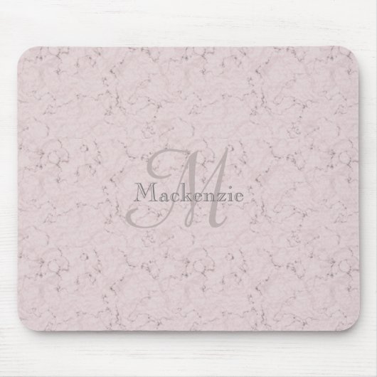 Monogram Aangepaste naam Blush roze grijze marmer Muismat (Voorkant)