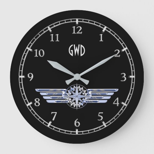 Monogram Air Pilot Silver Wings Compass op een Grote Klok (Voorkant)