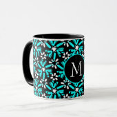 Monogram Aqua Blue & Black Batik Flower Pattern Mok (Voorkant links)