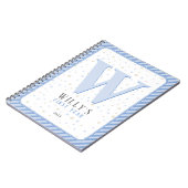 Monogram Baby Memory Journal. Blauw en wit Notitieboek (Linkerzijde)