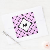 Monogram Black Cross Pattern op Roze Vierkante Sticker (Envelop)