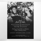 Monogram blad hart zwart wit bruiloft all-in-one drieluik uitnodiging (Binnenkant midden)