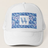 Monogram Blauwe Bloem Naam Trucker Pet (Voorkant)