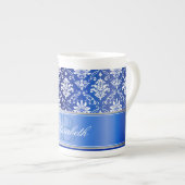 Monogram Blue en White Damask Porselein Kop (Voorkant rechts)