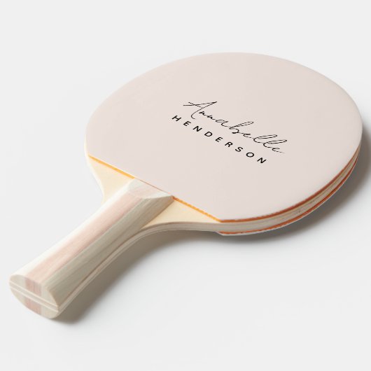 Monogram Blush Pink | Moderne, minimalistische vro Tafeltennisbatje (Voorkant Gekanteld)