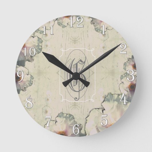 Monogram boompony en hout ronde klok (Voorkant)