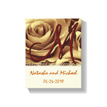 Monogram bruid en bruidegom met gouden Rozen