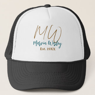 Monogram bruin blauw turquoise oprichtingsjaar een trucker pet