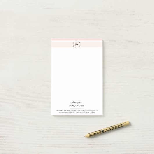Monogram Coral Pastel Professional Post-it® Notes (Sur un bureau)