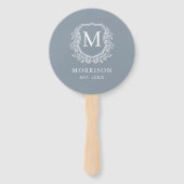 Monogram Crest Dusty Blauw Botanische Huwelijk Handwaaier (Voorkant)