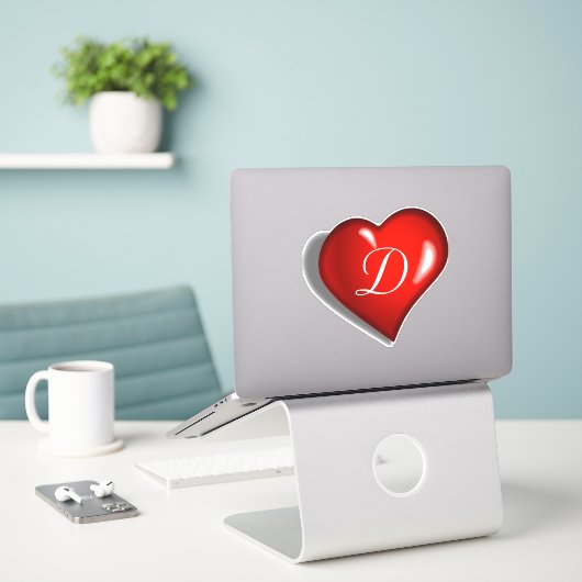 Monogram D, wit, gedrukt op ruby rood hart Sticker (Laptop op bureau)