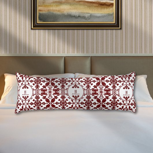 Monogram  damast lichaamskussen