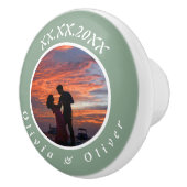 Monogram Datum  Omlijst Aangepaste Foto Keramische Knop (Rechts)