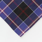 Monogram Dunlap Tartan Fleece Deken (Hoek)