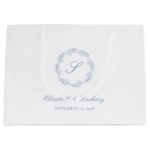 Monogram Dusty Blue Foliage Wreath Wedding Groot Cadeauzakje (Voorkant)
