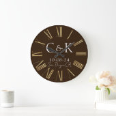 Monogram Eerste Letters op Chocolade Bruine Huweli Grote Klok (Huis)