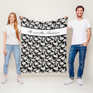 Monogram Elegant Script Black White Swan Feathers Fleece Deken