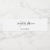 Monogram Elegante Moderne Bar Bruiloft gunst Waterfles Etiket (Enkel label)