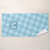 Monogram engel blauw cirkelpatroon badhanddoek (Badhanddoek)