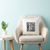 Monogram F Initiaal Black en White Floral Pattern Kussen (Stoel)
