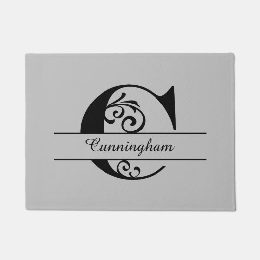 Monogram Flourish Letter C met naam Deurmat (Voorkant)