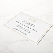 Monogram Formele Foto Weddenschap Bewaardatum Gold Folie Uitnodiging (Gedraaid)