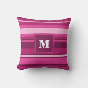 Monogram fuchsia strepen kussen