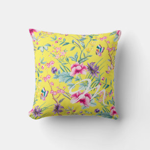 Monogram geel Sierkussen van Floral en vlinder