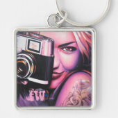 Monogram Grafitti Woman met camera Sleutelhanger (Voorkant)