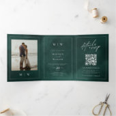 Monogram & Grens Elegante Smaragd Groene Bruiloft Drieluik Uitnodiging (Binnen)