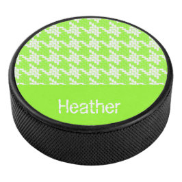 Monogram groen en wit houndstooth patroon hockey puck