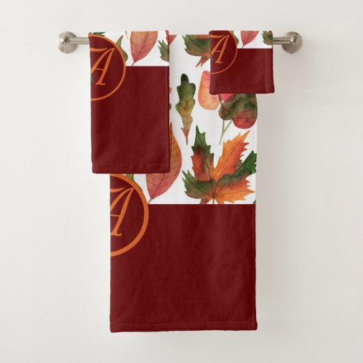 Monogram herfstbladeren bordeauxrood herfstdecor bad handdoek (Insitu)