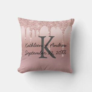 Monogram Huwelijksdatum Rose Goud Drip Glitter Tre Kussen