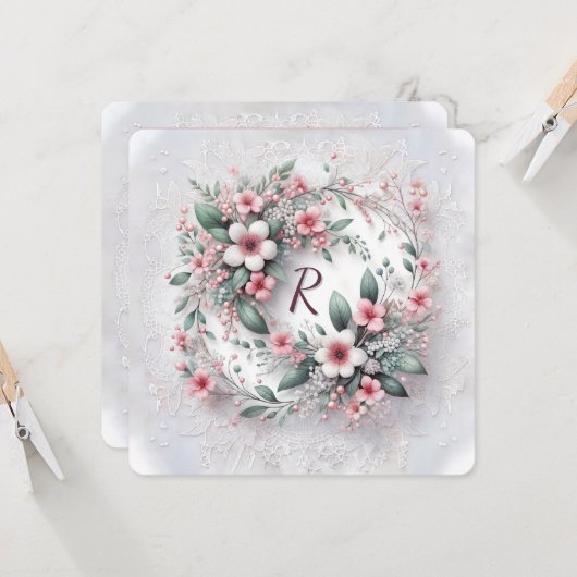 Monogram in elegante bruiloft bloemenkrans kaart (Voorkant / Achterkant in situ)