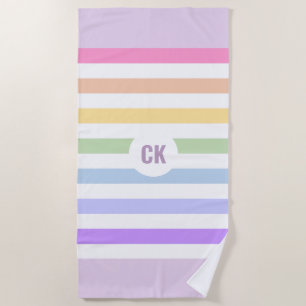 Monogram in witte cirkel pastel regenboog strepen strandlaken