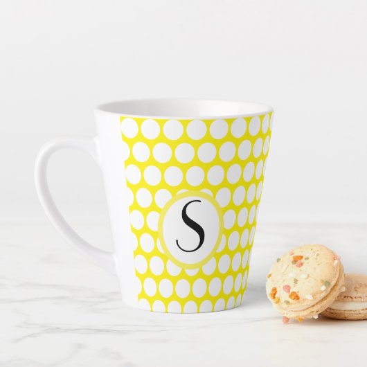 Monogram Initiaal Bright Gele Witte Polka Dots Latte Mok (In situ)