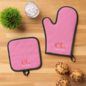 Monogram Initiaal naam roze Ovenwant & Pannenlap Set (Top down)