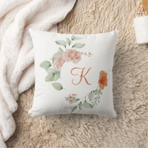 Monogram Initiaal Perzik Koraalgroene Bloem Elegan Kussen